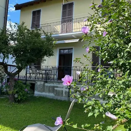 Nyaraló Casa Nel Verde Verbania